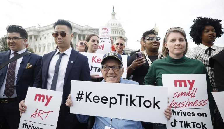 Exploring TikTok Support Communities: A Mental Health Revolution
