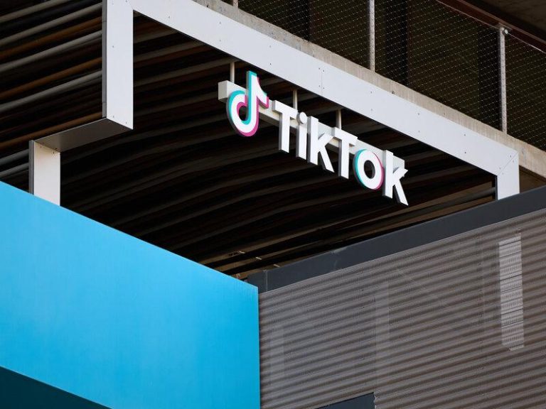 How TikTok’s For You Page Shapes Influencer Reach Today How TikTok’s For You Page Shapes Influencer Reach Today